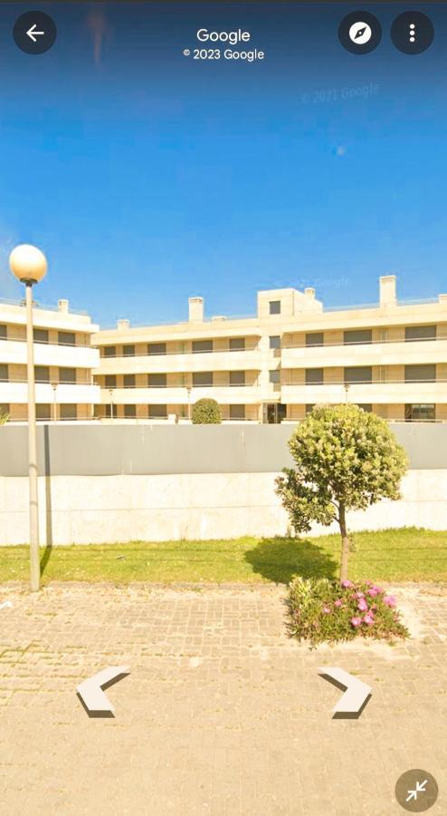 Beach Front Apartment - With Swimming Pool, Barbecue And Tennis Court! Viana do Castelo Bagian luar foto